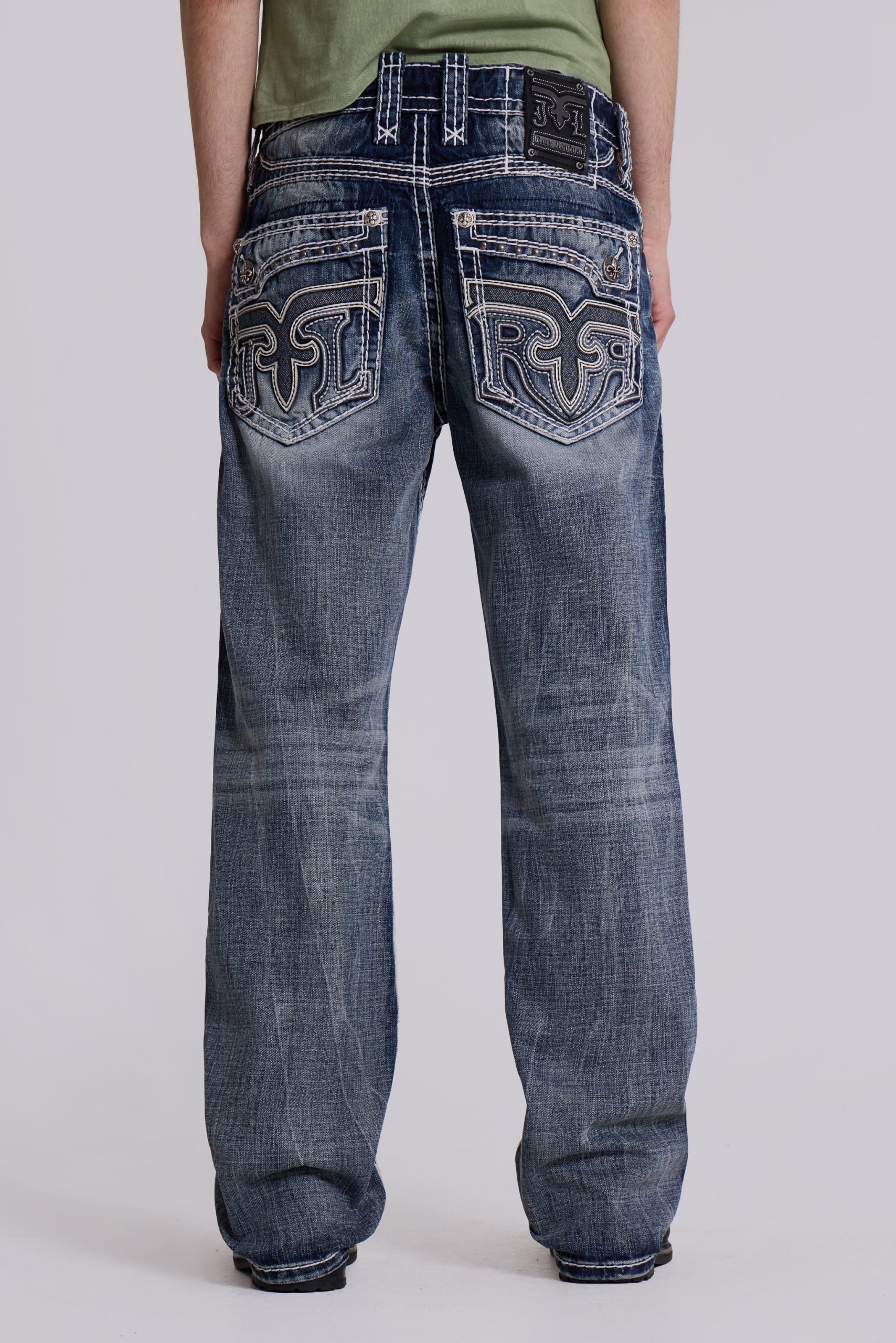 Rock revival bootcut jeans: Step Up Your Style Game with it缩略图