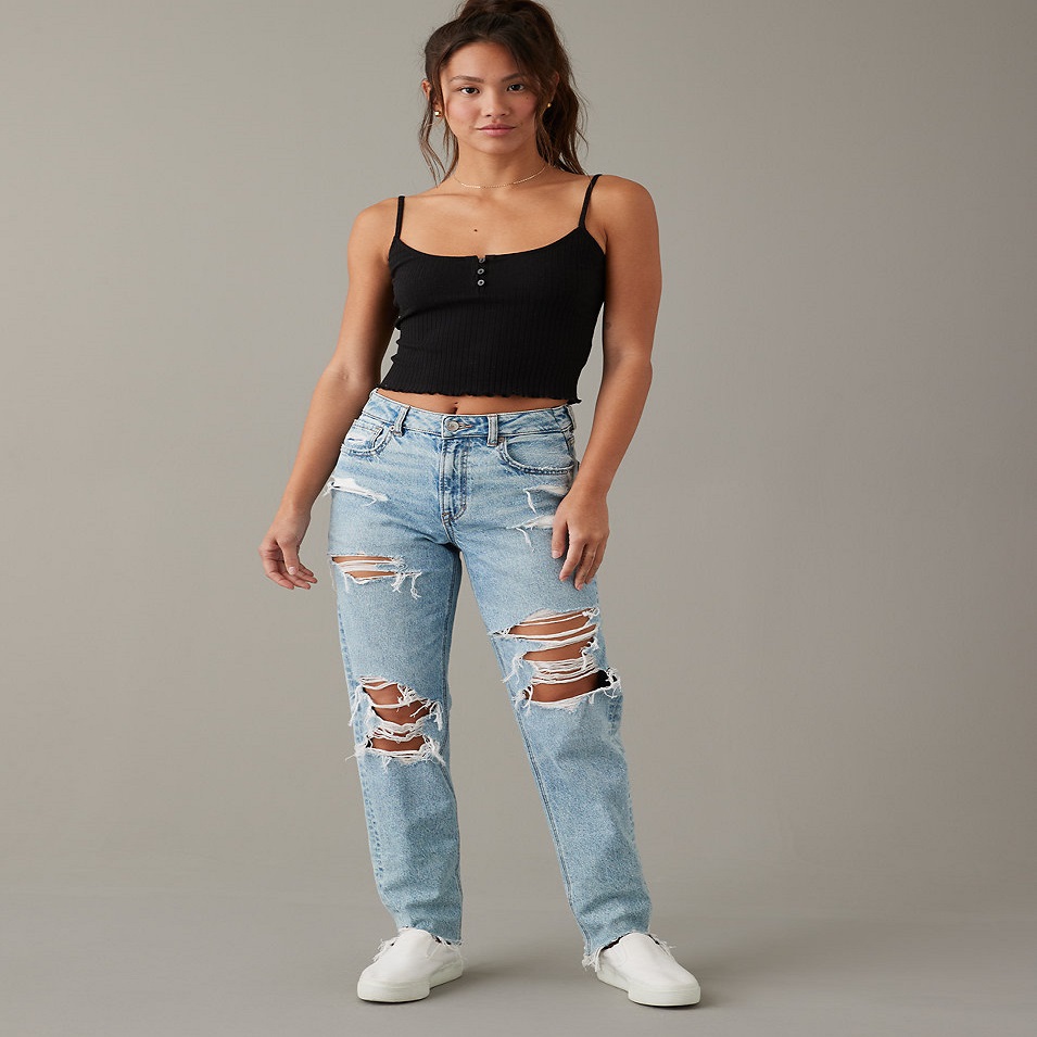 women ripped jeans