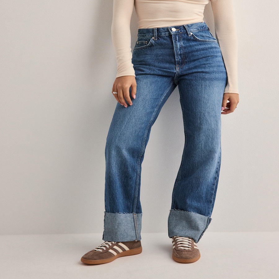 High-waisted jeans Women