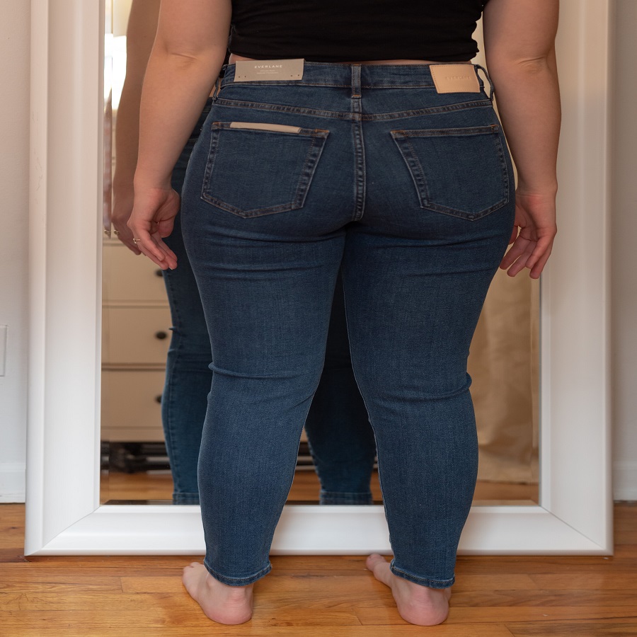 How Should Jeans Fit Women